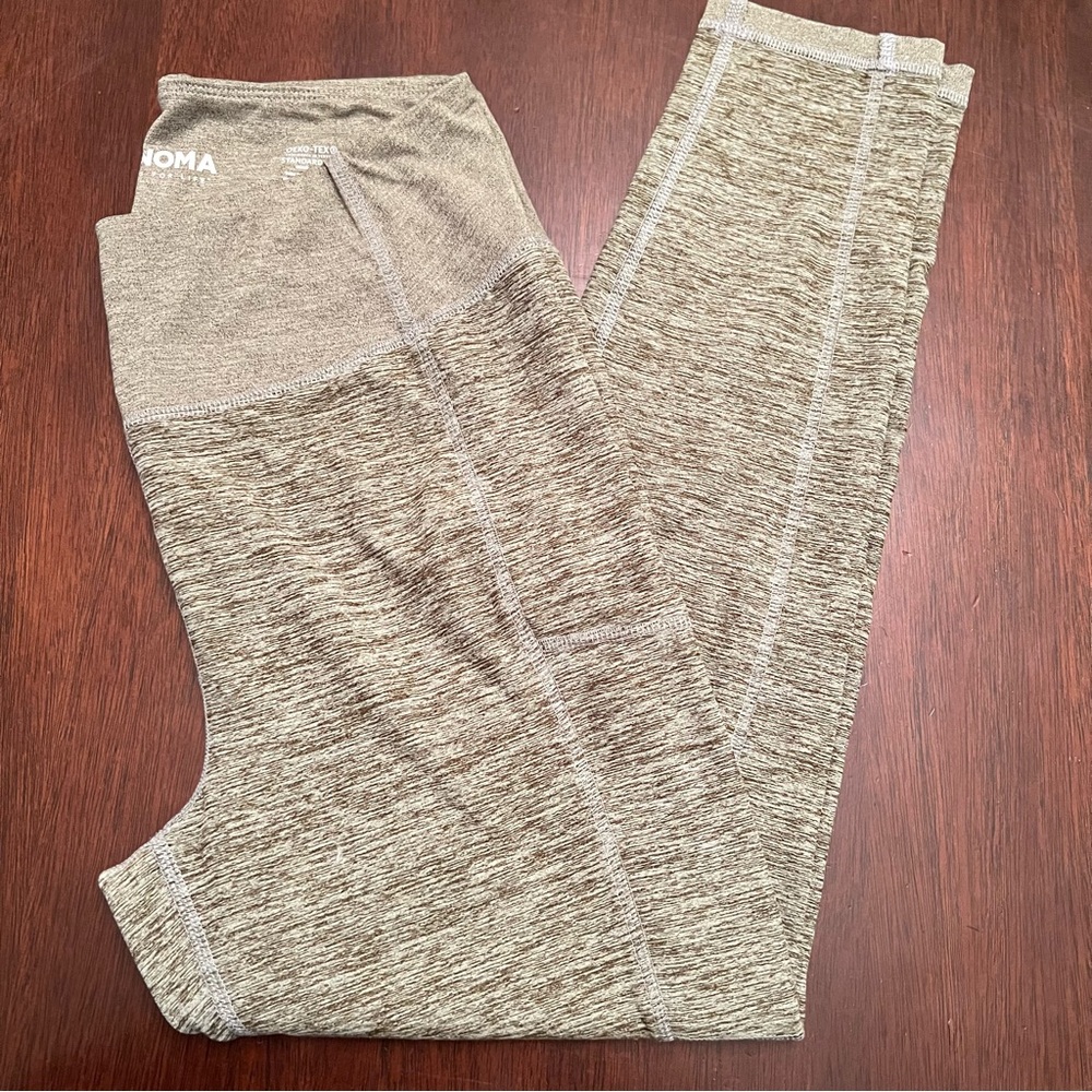 Sonoma Heather Green Leggings With Side Pockets